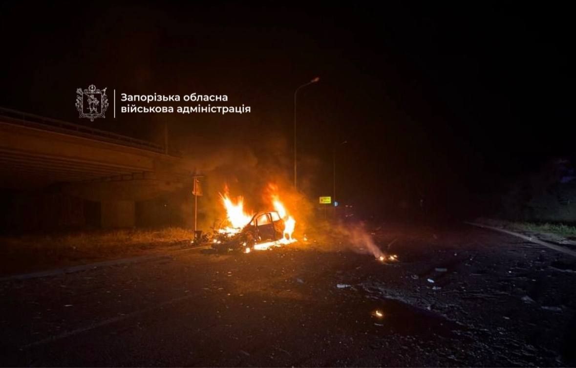 ВС РФ нанесли удар по одному из мостов в Запорожье ВС РФ нанесли удар по одному из мостов в Запорожье