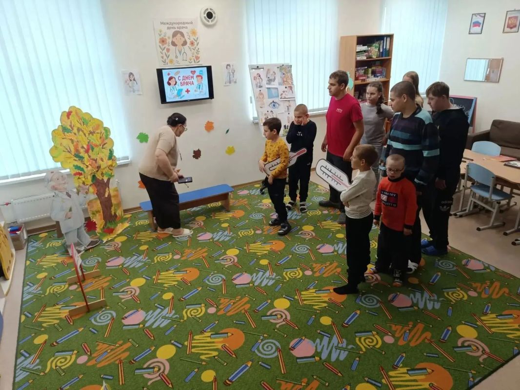 "Наши добрые помощники - врачи" "Наши добрые помощники - врачи"