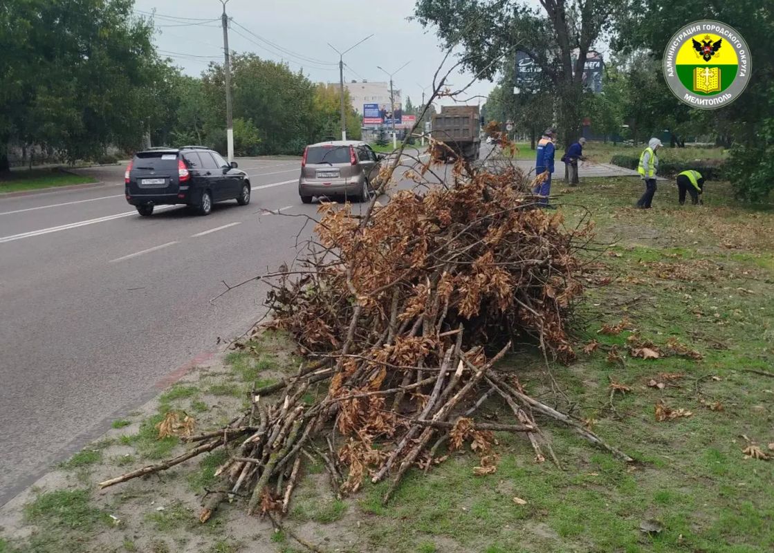 В Мелитополе продолжаются работы по благоустройству общественных территорий В Мелитополе продолжаются работы по благоустройству общественных территорий