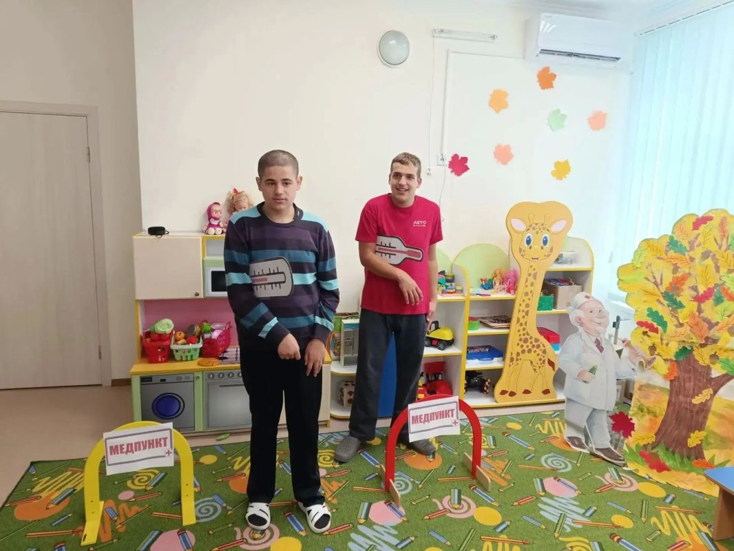"Наши добрые помощники - врачи" "Наши добрые помощники - врачи"