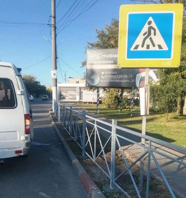 Новые ограждения — безопасный путь для детей и взрослых Новые ограждения — безопасный путь для детей и взрослых