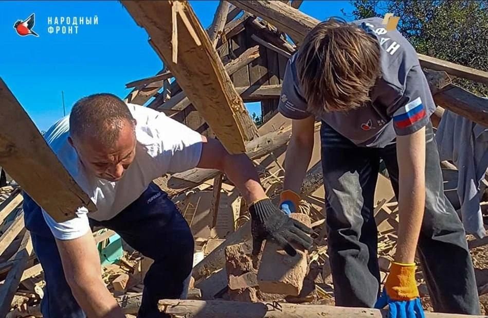 Владимир Рогов: Русский русскому помоги!. Группа быстрого реагирования помогла пострадавшим после атаки БпЛА Владимир Рогов: Русский русскому помоги!. Группа быстрого реагирования помогла пострадавшим после атаки БпЛА