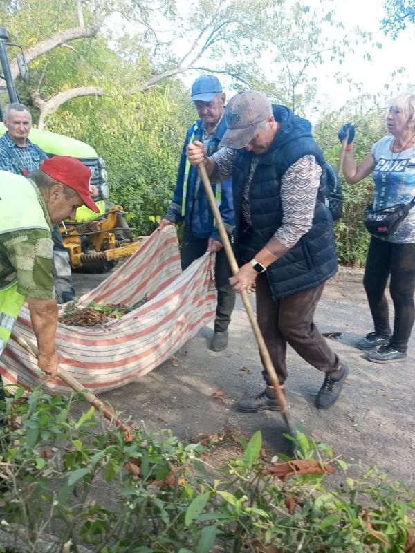 Порядок у памятников павшим в годы Великой Отечественной войны должен быть всегда Порядок у памятников павшим в годы Великой Отечественной войны должен быть всегда
