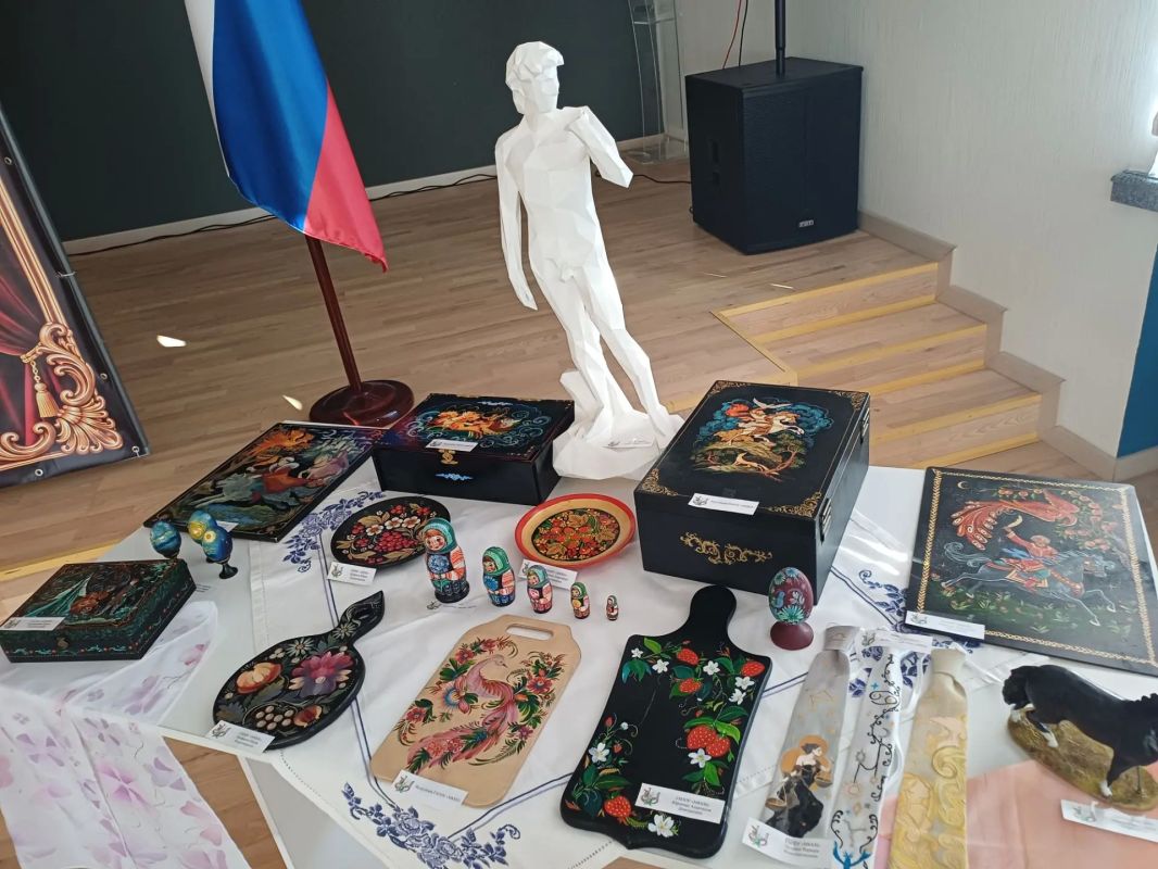 Сегодня во Дворце культуры железнодорожников началась Сегодня во Дворце культуры железнодорожников началась