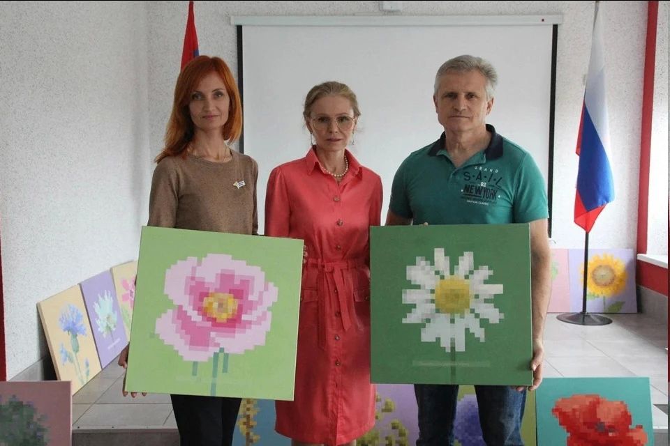 Цветы дружбы: в Мелитополе стартовал проект «Священные цветы народов России»