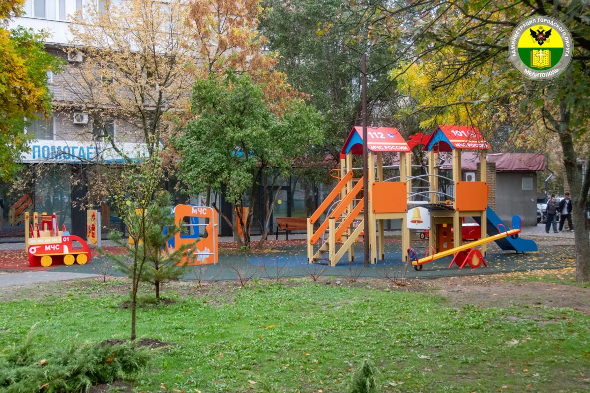 Сергей Золотарёв: В Мелитополе открыли сквер Огнеборцев — символ уважения к представителям самой мужественной профессии Сергей Золотарёв: В Мелитополе открыли сквер Огнеборцев — символ уважения к представителям самой мужественной профессии
