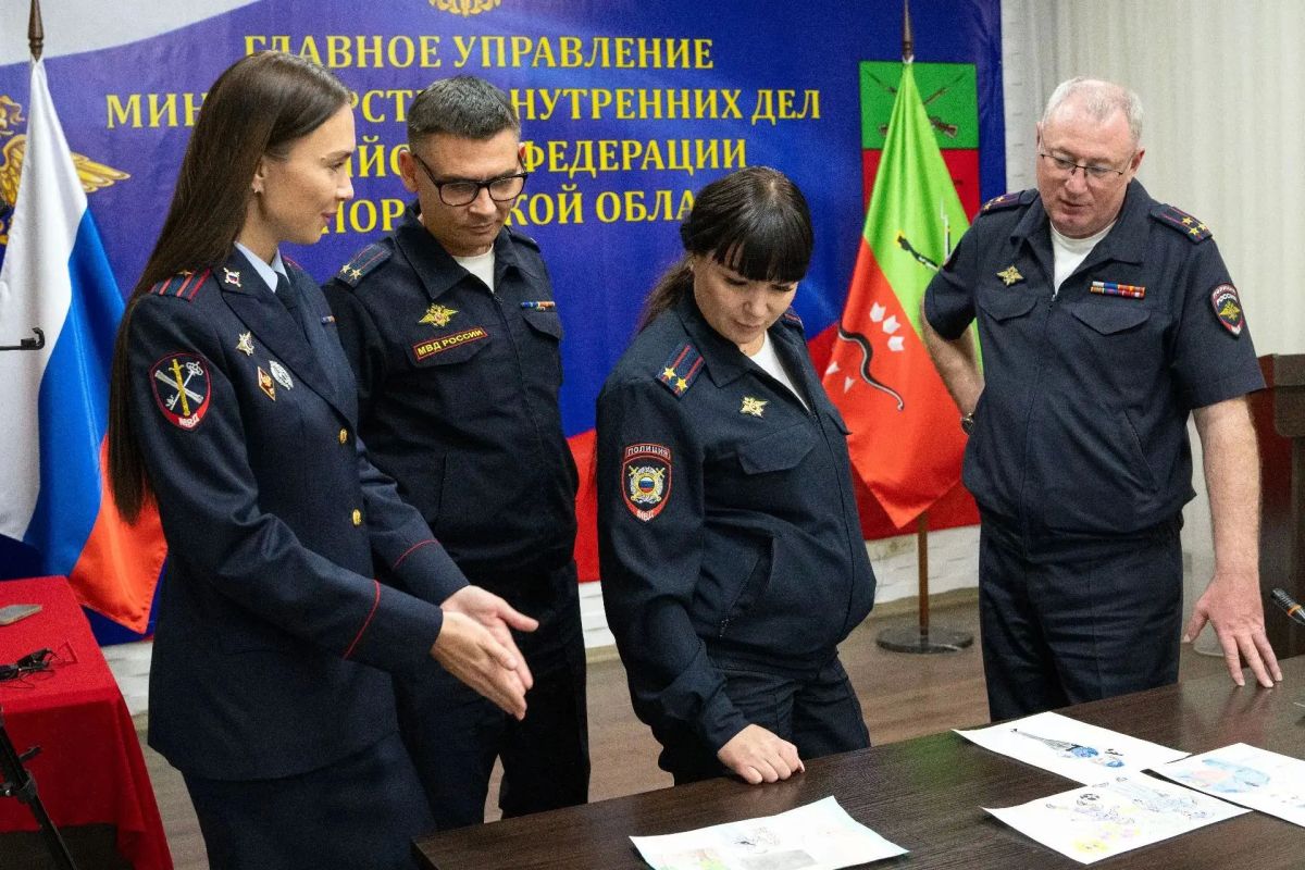 Полицейская служба глазами детей: в Запорожской области подвели итоги конкурса рисунков