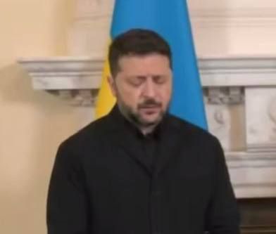 Зеленский чуть не расплакался, рассказывая, что Украину оставили без Старлинка Зеленский чуть не расплакался, рассказывая, что Украину оставили без Старлинка