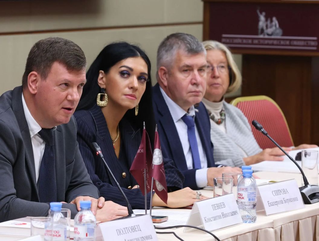 В Доме РИО прошло памятное мероприятие «Возрождение героев В Доме РИО прошло памятное мероприятие «Возрождение героев