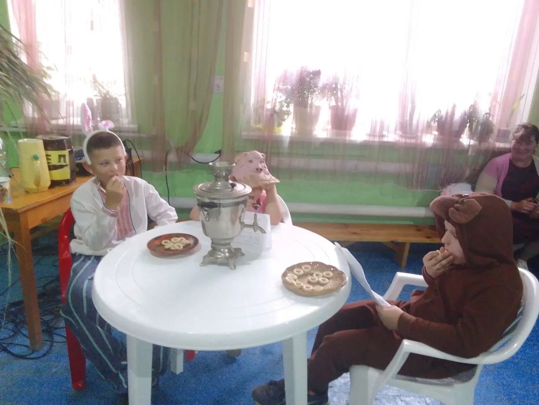 «История о дружбе, рассказанная от сердца»: в Доме культуры села Новотроицкое прошла детская театральная постановка «История о дружбе, рассказанная от сердца»: в Доме культуры села Новотроицкое прошла детская театральная постановка