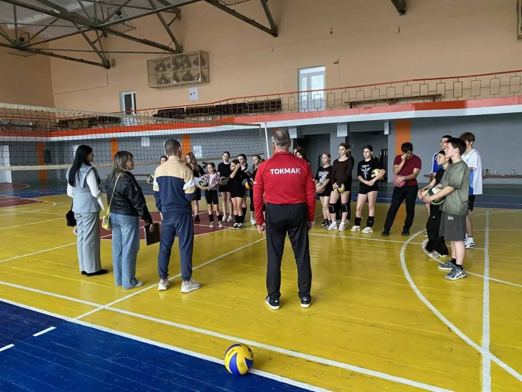 В МКУ ДО «Спортивная школа» г. Токмак прошла профилактическая беседа для воспитанников! В МКУ ДО «Спортивная школа» г. Токмак прошла профилактическая беседа для воспитанников!