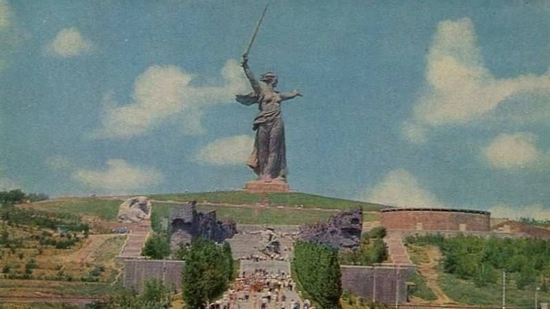 Анна Хорошун: 15 октября. 1967. В Волгограде на Мамаевом кургане торжественно открыт памятник-ансамбль «Героям Сталинградской битвы» 1959