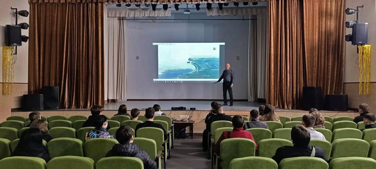 В Михайловском училище прошло занятие по патриотическому воспитанию и профилактике деструктивного поведения