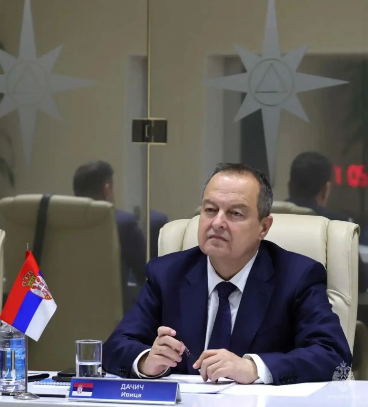 МЧС России продолжит укреплять сотрудничество с Сербией в сфере реагирования на чрезвычайные ситуации МЧС России продолжит укреплять сотрудничество с Сербией в сфере реагирования на чрезвычайные ситуации