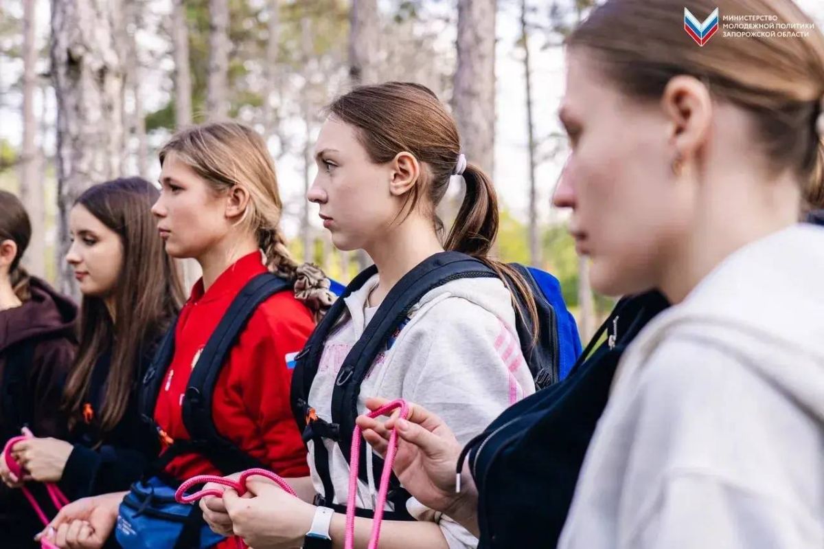 В Запорожской области прошел однодневный туристический поход для молодежи В Запорожской области прошел однодневный туристический поход для молодежи