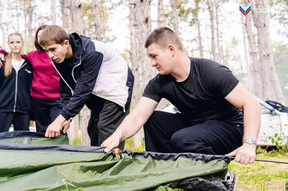 В Запорожской области прошел однодневный туристический поход для молодежи В Запорожской области прошел однодневный туристический поход для молодежи