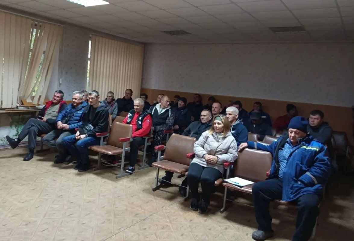 18 октября – День работников дорожного хозяйства 18 октября – День работников дорожного хозяйства