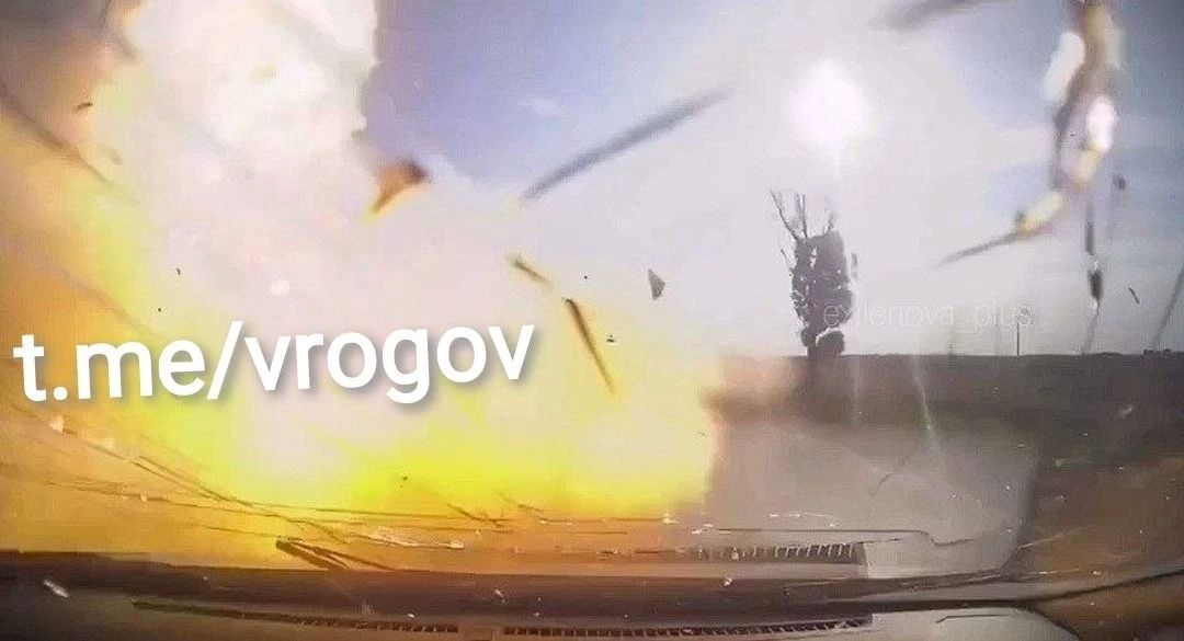 Владимир Рогов: За мгновение до трагедии. Очередной случай чудесного спасения на "безопасной и полностью контролируемой" генерал-губернатором Е.Балицким трассы Р-280 «Новороссия» Владимир Рогов: За мгновение до трагедии. Очередной случай чудесного спасения на "безопасной и полностью контролируемой" генерал-губернатором Е.Балицким трассы Р-280 «Новороссия»