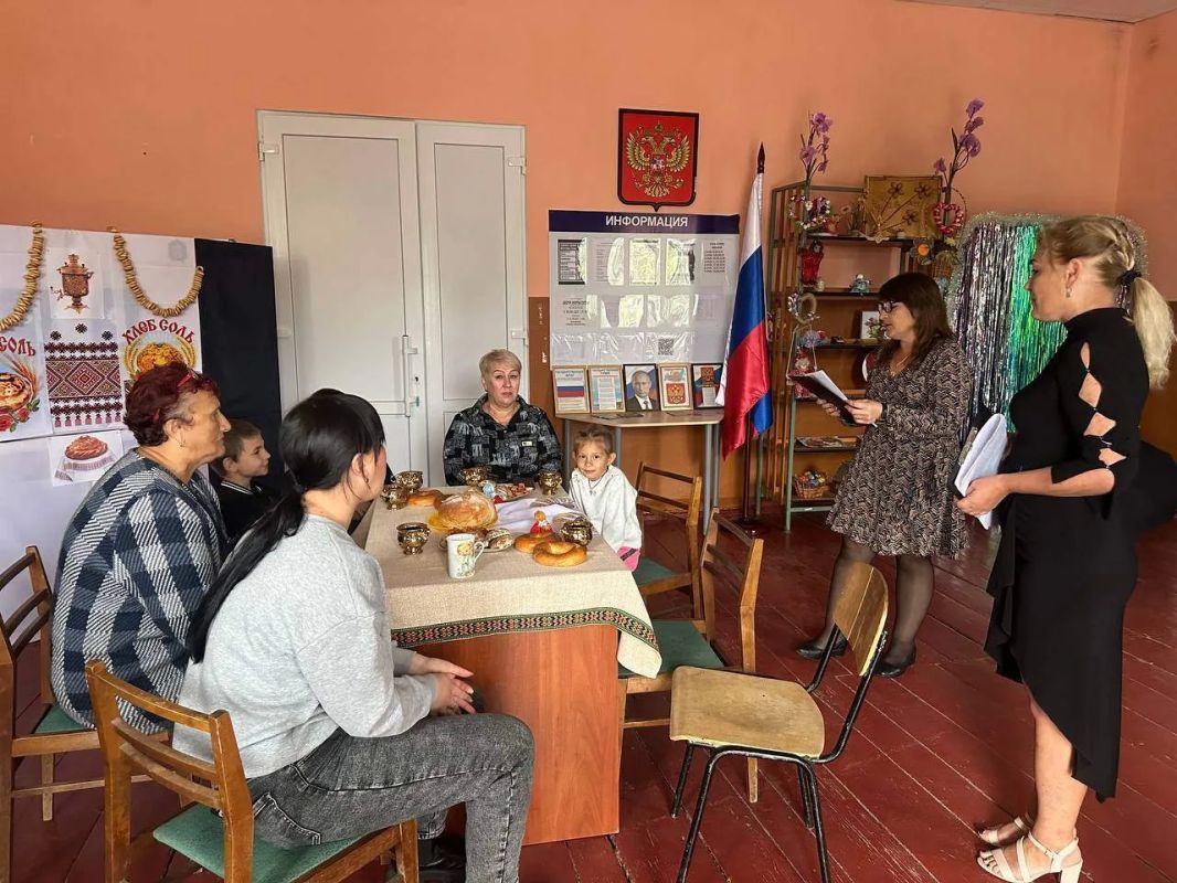 День хлеба: в селе Берестовое состоялось совместное тематическое мероприятие День хлеба: в селе Берестовое состоялось совместное тематическое мероприятие