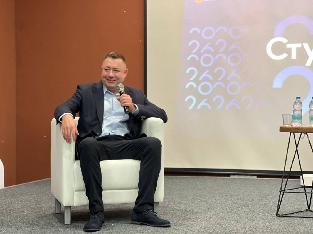Молодежь Запорожской области встретилась с и. о. министра образования Молодежь Запорожской области встретилась с и. о. министра образования