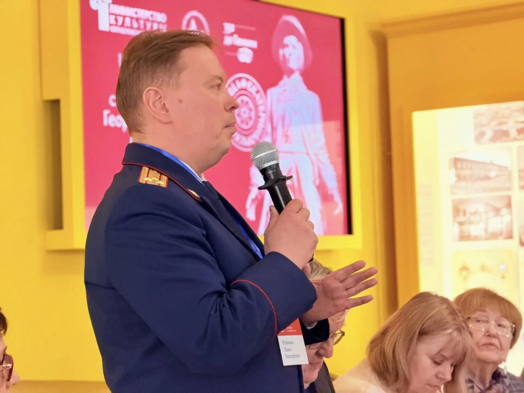 В Екатеринбурге проходит круглый стол, посвящённый 350-летию Георга Вильгельма де Геннина — выдающегося государственного деятеля, сподвижника Петра І и одного из основателей Екатеринбурга В Екатеринбурге проходит круглый стол, посвящённый 350-летию Георга Вильгельма де Геннина — выдающегося государственного деятеля, сподвижника Петра І и одного из основателей Екатеринбурга
