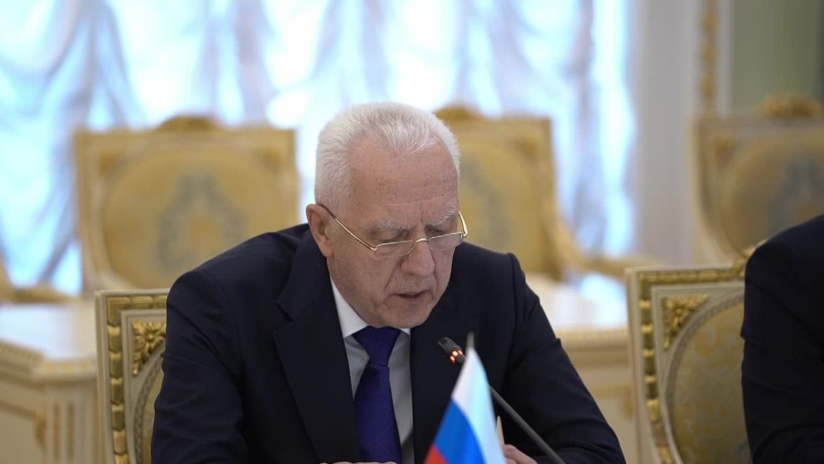 Генпрокурор России Александр Гуцан отметил наличие общих подходов в борьбе с трансграничной преступностью и другими вызовами, стоящими перед РФ и КНДР