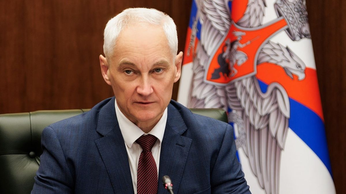 "Эта победа продолжает героический путь и славные традиции ВДВ": Белоусов поздравил командование и личный состав 328-го гвардейского десантно-штурмового полка с освобождением Юльевки в Запорожской области