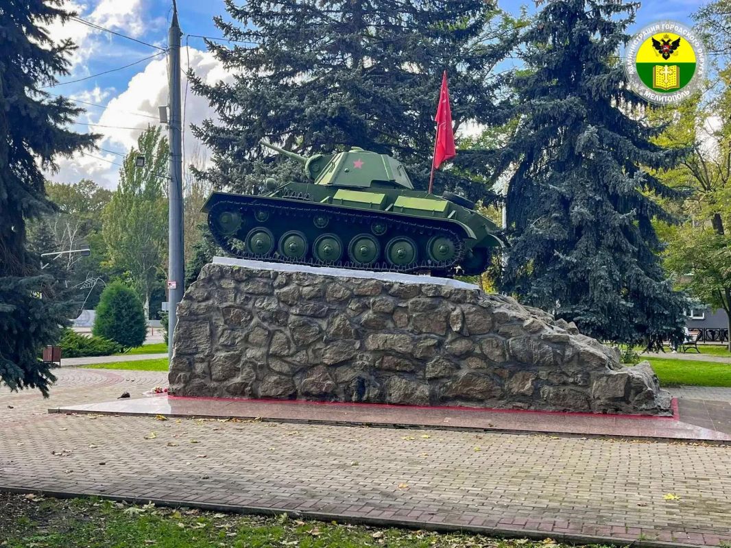 На Братском кладбище навели порядок На Братском кладбище навели порядок