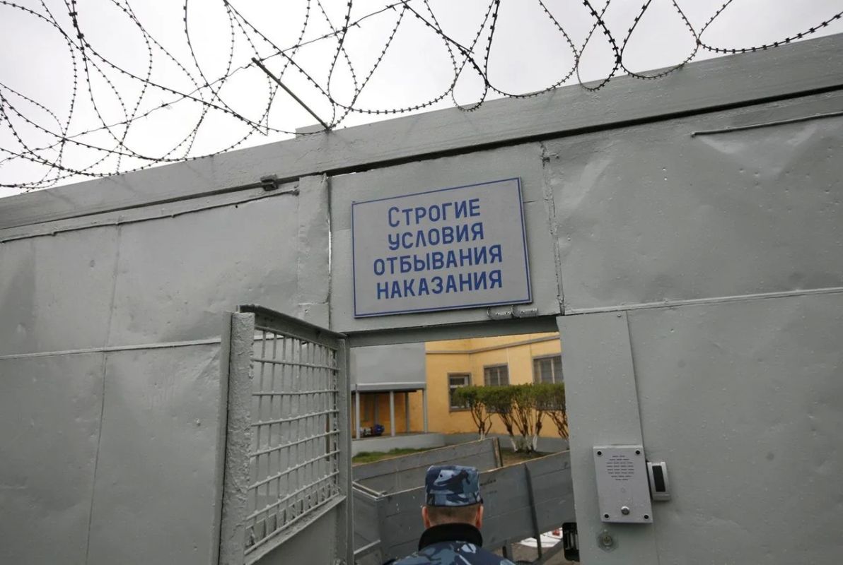 23 и 24 года строгого режима получили два украинца за взрыв у избирательного участка в Мелитополе