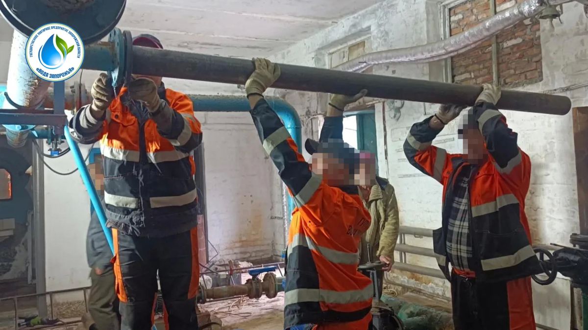 Специалисты филиала «Бердянское ПУВКХ» ГУП ЗО «Вода Запорожья» завершили работы по монтажу бойпаса на повысительной насосной станции Мазина