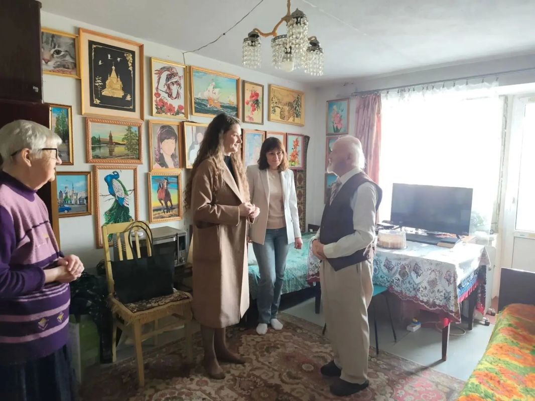 Художника Анатолия Величко поздравили с 91-летием в Пологовском округе Художника Анатолия Величко поздравили с 91-летием в Пологовском округе