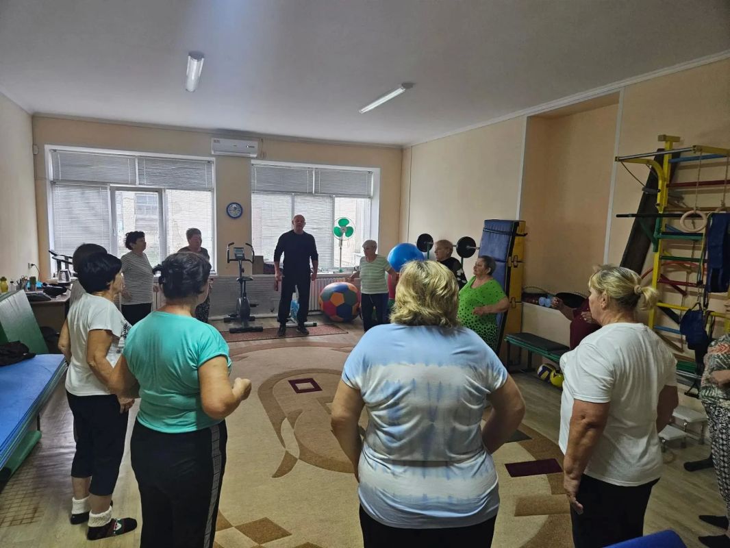 «Активное долголетие» в СШ «Колос»: движение — залог здоровья и бодрости «Активное долголетие» в СШ «Колос»: движение — залог здоровья и бодрости