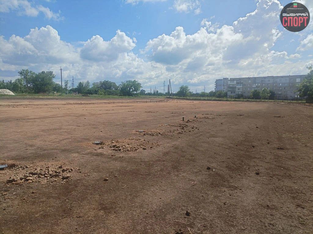 В Токмаке строят новый спортивный объект В Токмаке строят новый спортивный объект