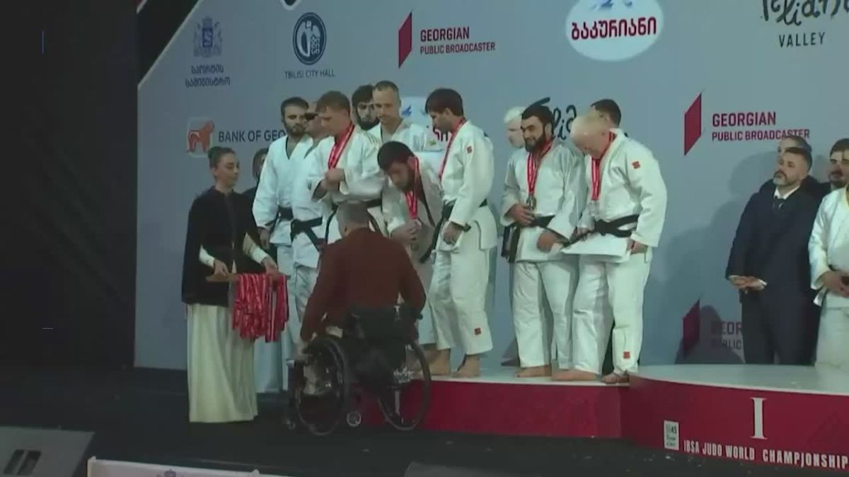 Бердянский дзюдоист Ярослав Андриевский завоевал серебро на чемпионате мира по спорту слепых в составе сборной России