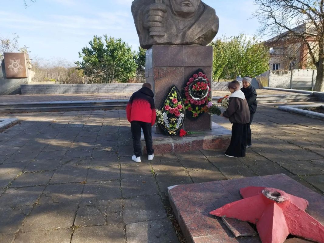 Помним. Благодарим. Гордимся Помним. Благодарим. Гордимся