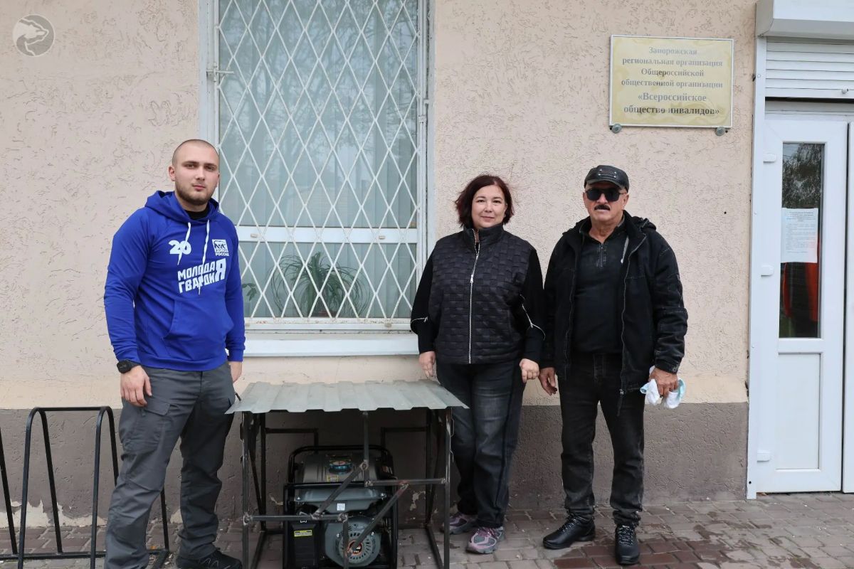 В Мелитополе установили навес для генератора у здания региональной организации Всероссийского общества инвалидов В Мелитополе установили навес для генератора у здания региональной организации Всероссийского общества инвалидов