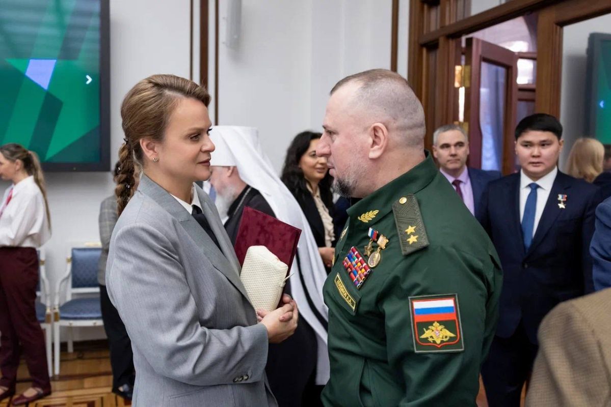 Состоялось заседание Наблюдательного совета Государственного фонда «Защитники Отечества» под председательством Первого заместителя Руководителя Администрации Президента РФ Сергея Кириенко Состоялось заседание Наблюдательного совета Государственного фонда «Защитники Отечества» под председательством Первого заместителя Руководителя Администрации Президента РФ Сергея Кириенко