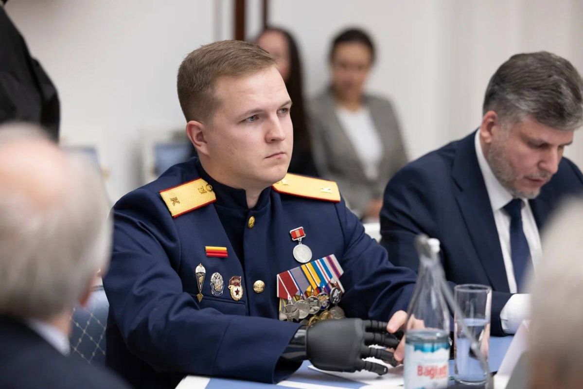 Состоялось заседание Наблюдательного совета Государственного фонда «Защитники Отечества» под председательством Первого заместителя Руководителя Администрации Президента РФ Сергея Кириенко Состоялось заседание Наблюдательного совета Государственного фонда «Защитники Отечества» под председательством Первого заместителя Руководителя Администрации Президента РФ Сергея Кириенко