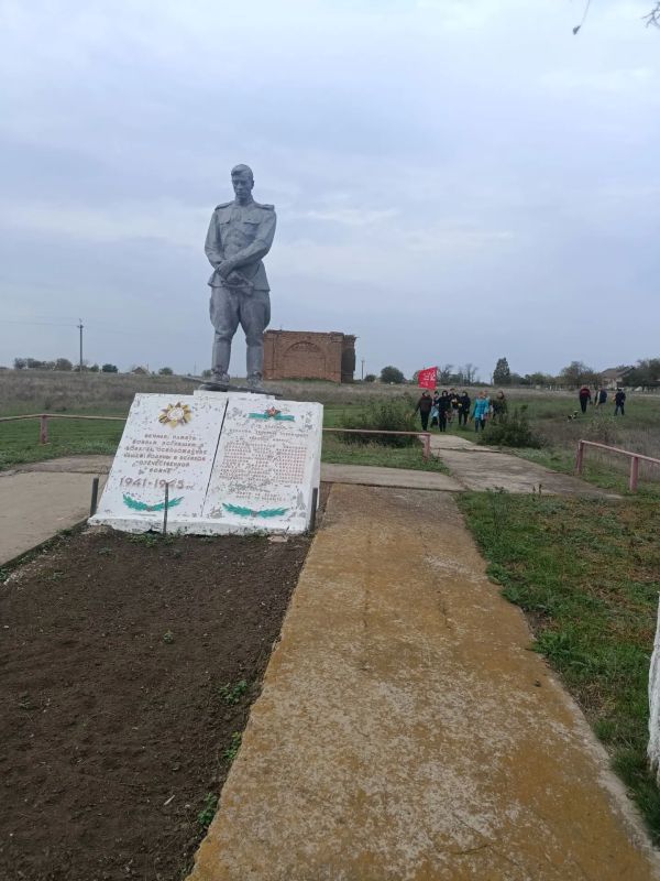 28 октября состоялся митинг, посвящённый Дню освобождения села Анновка 28 октября состоялся митинг, посвящённый Дню освобождения села Анновка