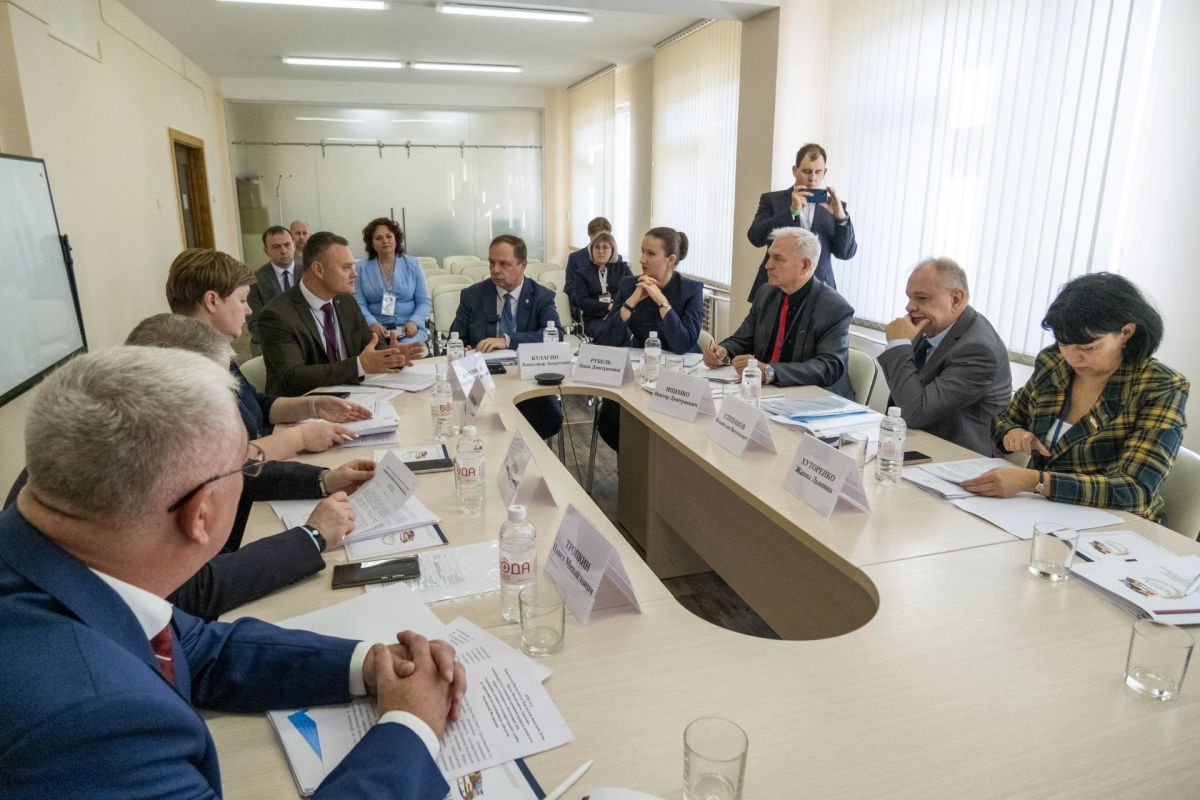 Виктор Емельяненко: Подводя итоги работы регионального парламента на прошедшей 45-й ЮРПА в Ялте, хочу отдельно остановиться на теме, которая для меня лично — вопрос совести и справедливости Виктор Емельяненко: Подводя итоги работы регионального парламента на прошедшей 45-й ЮРПА в Ялте, хочу отдельно остановиться на теме, которая для меня лично — вопрос совести и справедливости