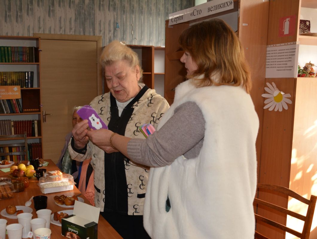 Тепло своими руками: подарки и мастер-класс ко Дню бабушек и дедушек Тепло своими руками: подарки и мастер-класс ко Дню бабушек и дедушек