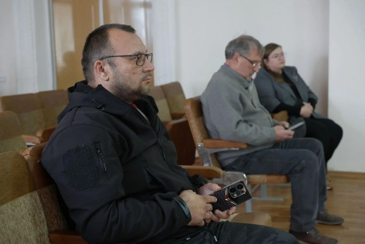 Работа депутатского корпуса: состоялось 38-е заседание Совета депутатов Бердянского муниципального округа Работа депутатского корпуса: состоялось 38-е заседание Совета депутатов Бердянского муниципального округа