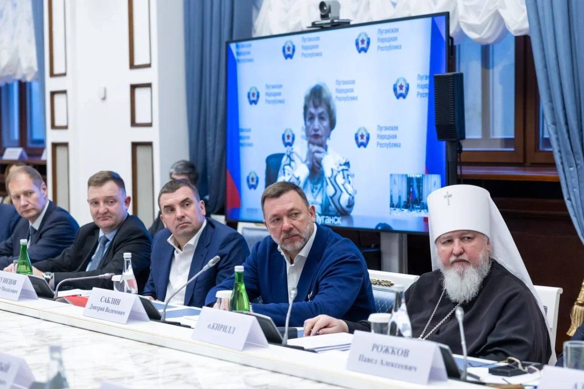 Состоялось заседание Наблюдательного совета Государственного фонда «Защитники Отечества» под председательством Первого заместителя Руководителя Администрации Президента РФ Сергея Кириенко Состоялось заседание Наблюдательного совета Государственного фонда «Защитники Отечества» под председательством Первого заместителя Руководителя Администрации Президента РФ Сергея Кириенко