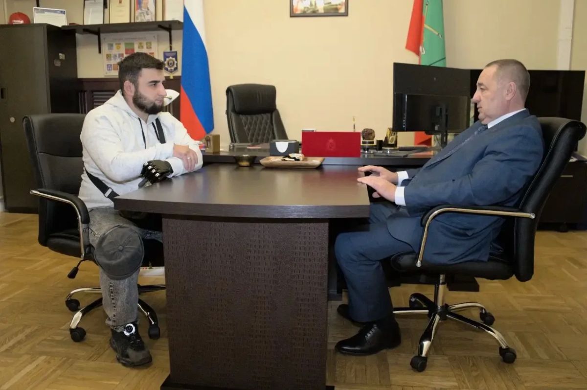Новые возможности для защитника Отечества: Энвер Ягубов получил бионический протез Новые возможности для защитника Отечества: Энвер Ягубов получил бионический протез