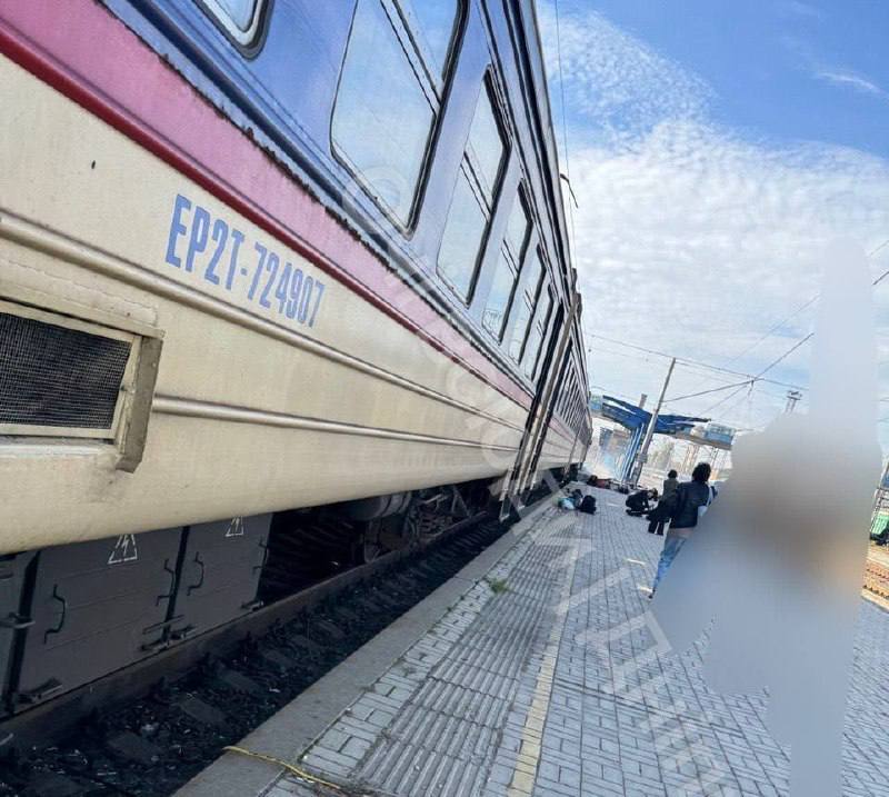 В Днепропетровске российский беспилотник попал в платформу железнодорожного вокзала, в которой находился электропоезд, следовавший по маршруту Днепропетровск — Запорожье