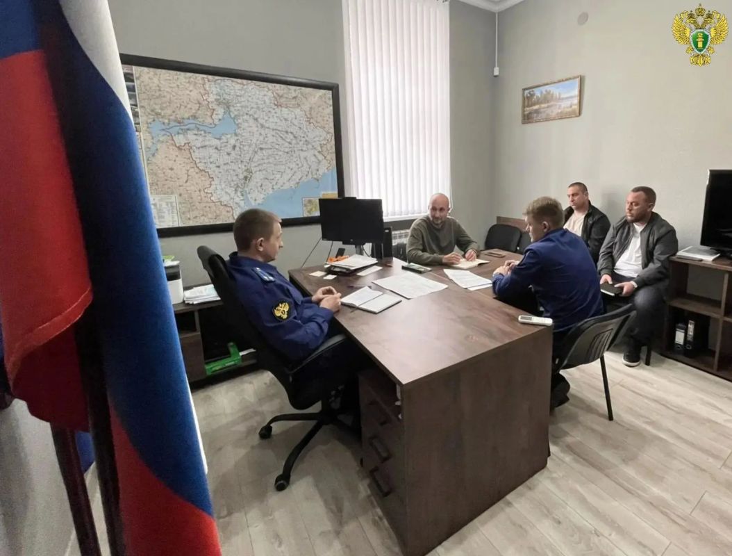 Под председательством и.о. Мелитопольского межрайонного природоохранного прокурора состоялось межведомственное совещание по вопросам исполнения законов об охране водных объектов хозяйствующими субъектами Под председательством и.о. Мелитопольского межрайонного природоохранного прокурора состоялось межведомственное совещание по вопросам исполнения законов об охране водных объектов хозяйствующими субъектами