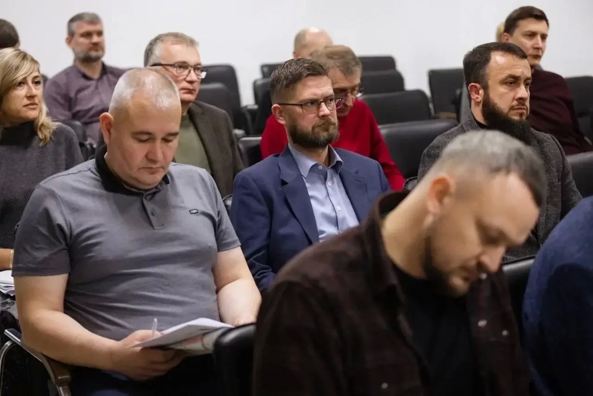 Евгений Балицкий: Запорожскую область с рабочим визитом посетили замминистра строительства и жилищно-коммунального хозяйства Российской Федерации Алмаз Шаукатович Хусаинов и замминистра энергетики Российской Федерации... Евгений Балицкий: Запорожскую область с рабочим визитом посетили замминистра строительства и жилищно-коммунального хозяйства Российской Федерации Алмаз Шаукатович Хусаинов и замминистра энергетики Российской Федерации...